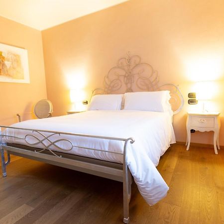 Villa Adige Luxury - M&M Holiday House Перуджа Екстериор снимка