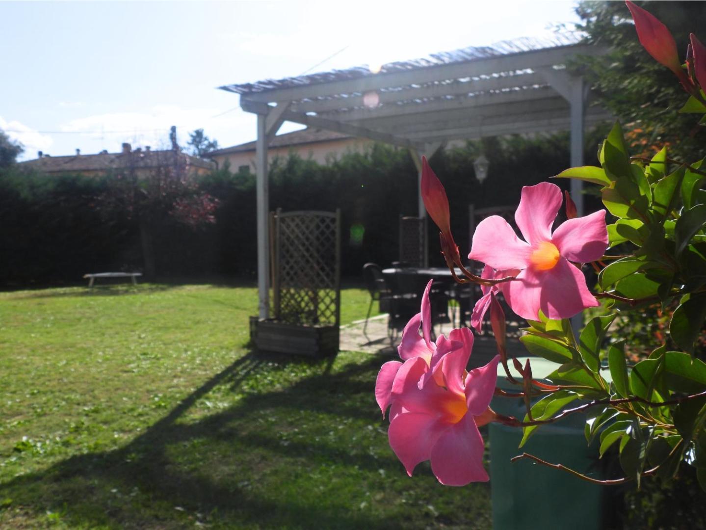Villa Adige Luxury - M&M Holiday House Перуджа Екстериор снимка