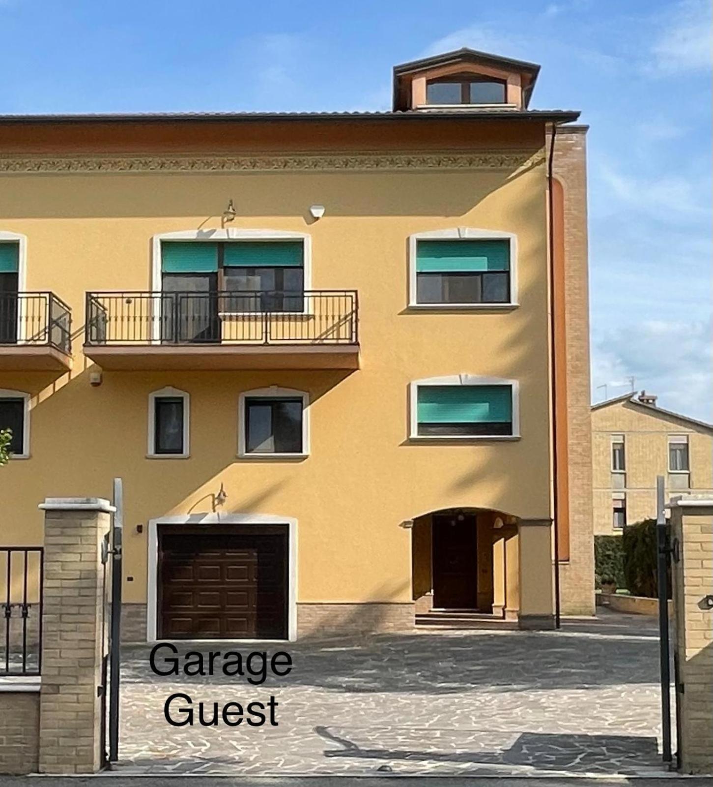 Villa Adige Luxury - M&M Holiday House Перуджа Екстериор снимка